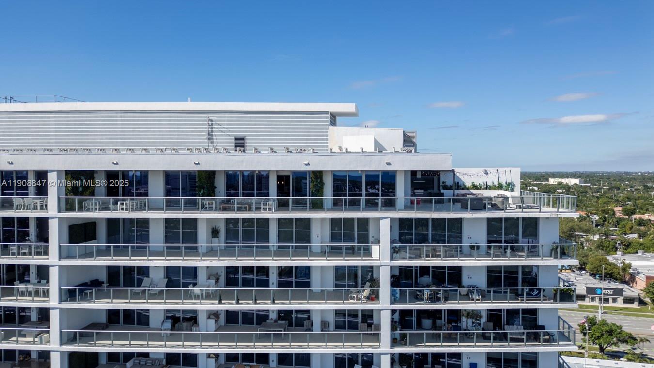 RIVA CONDOMINIUM - Residential