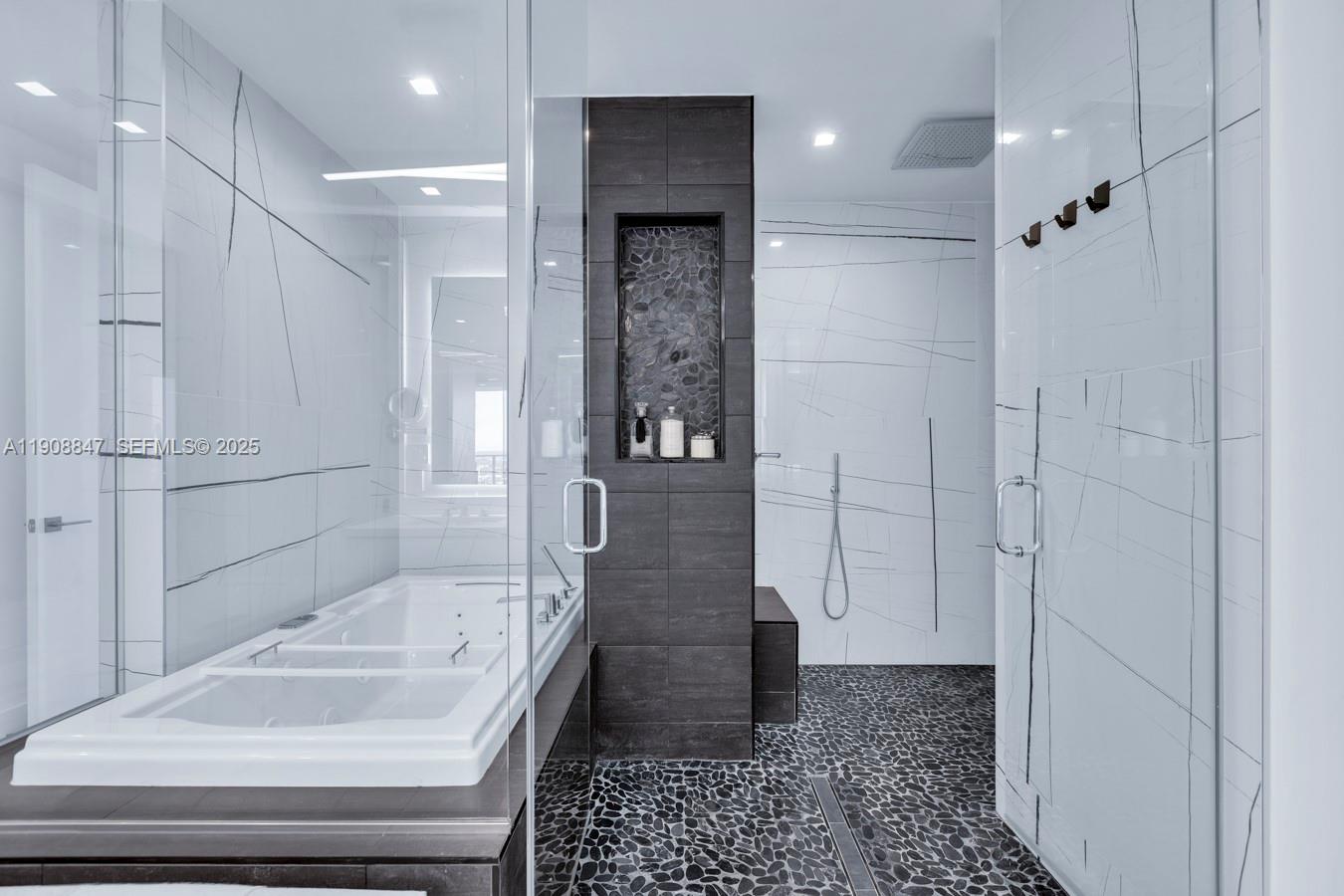 RIVA CONDOMINIUM - Residential