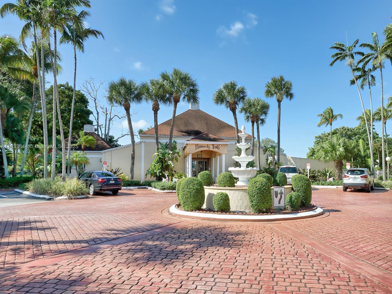 15330 SW 106th Ter 902