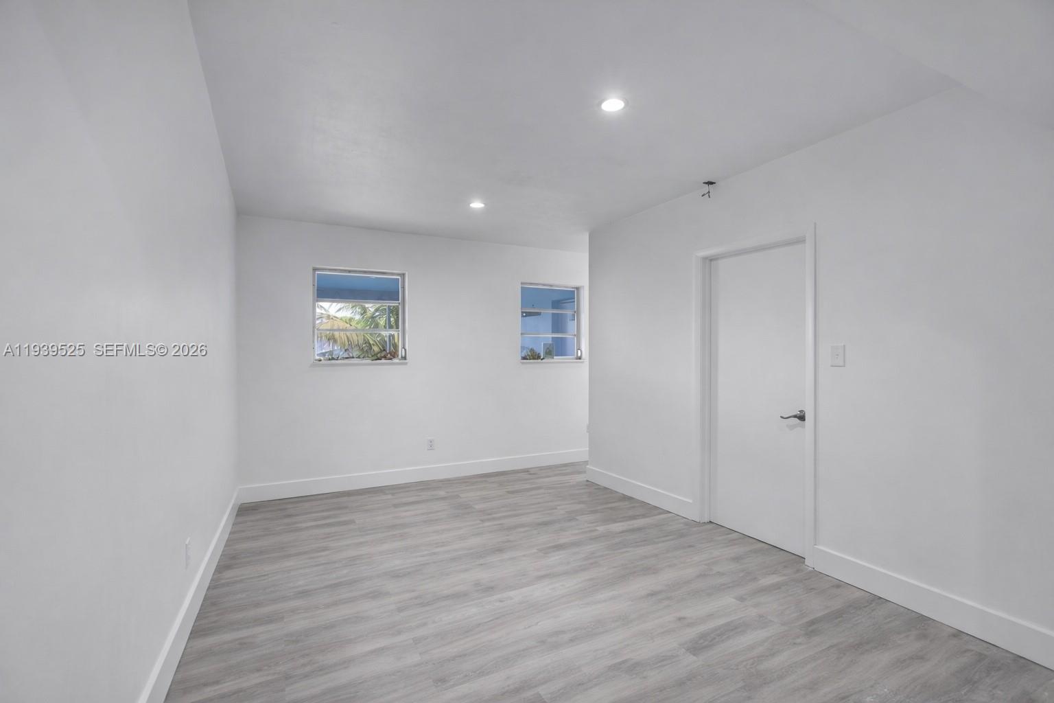 WESTWOOD LAKE 3RD ADDN - Residential