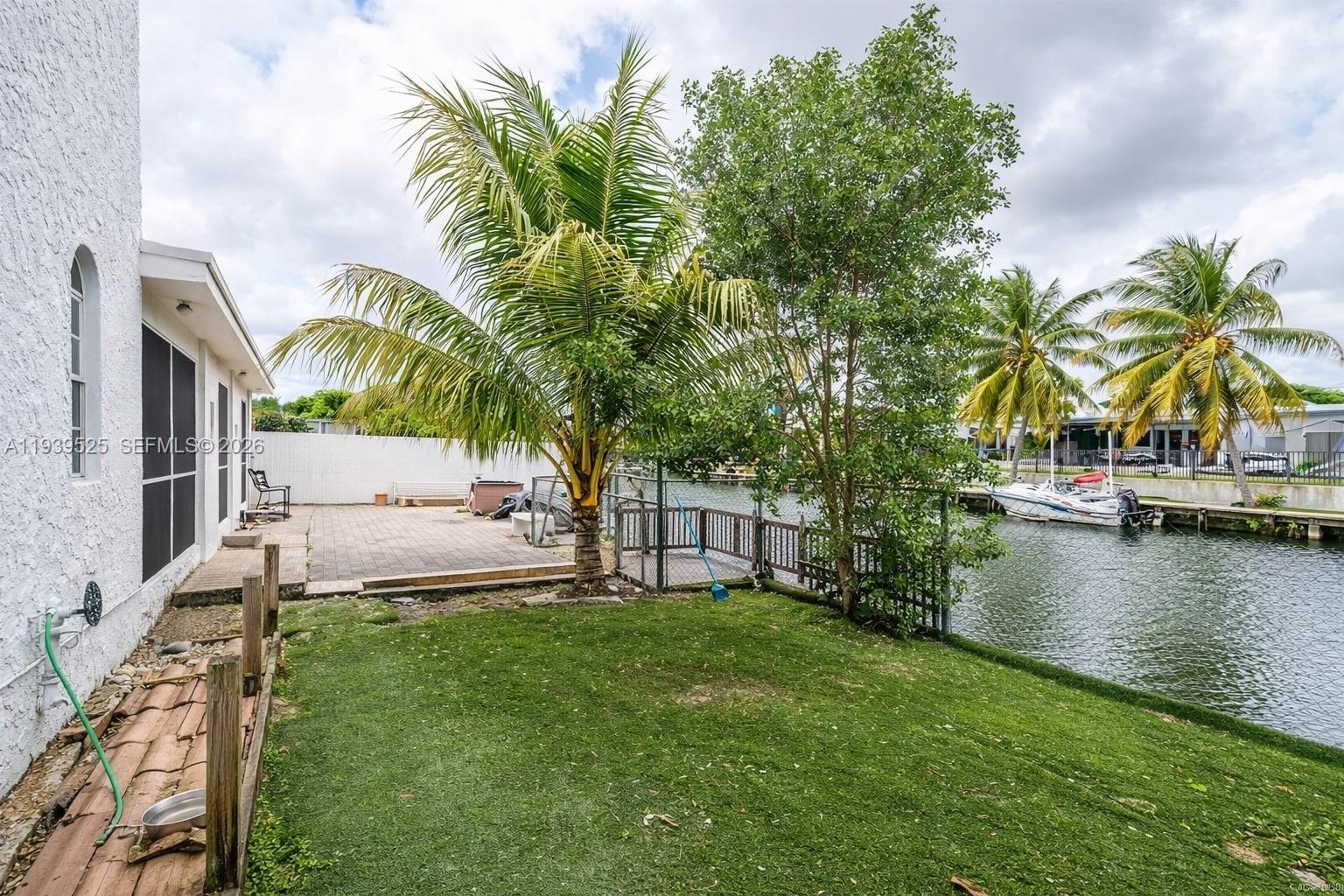 WESTWOOD LAKE 3RD ADDN - Residential