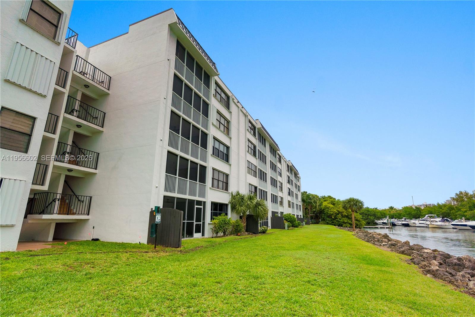 SOUTHVIEW AT AVENTURA CON - Residential