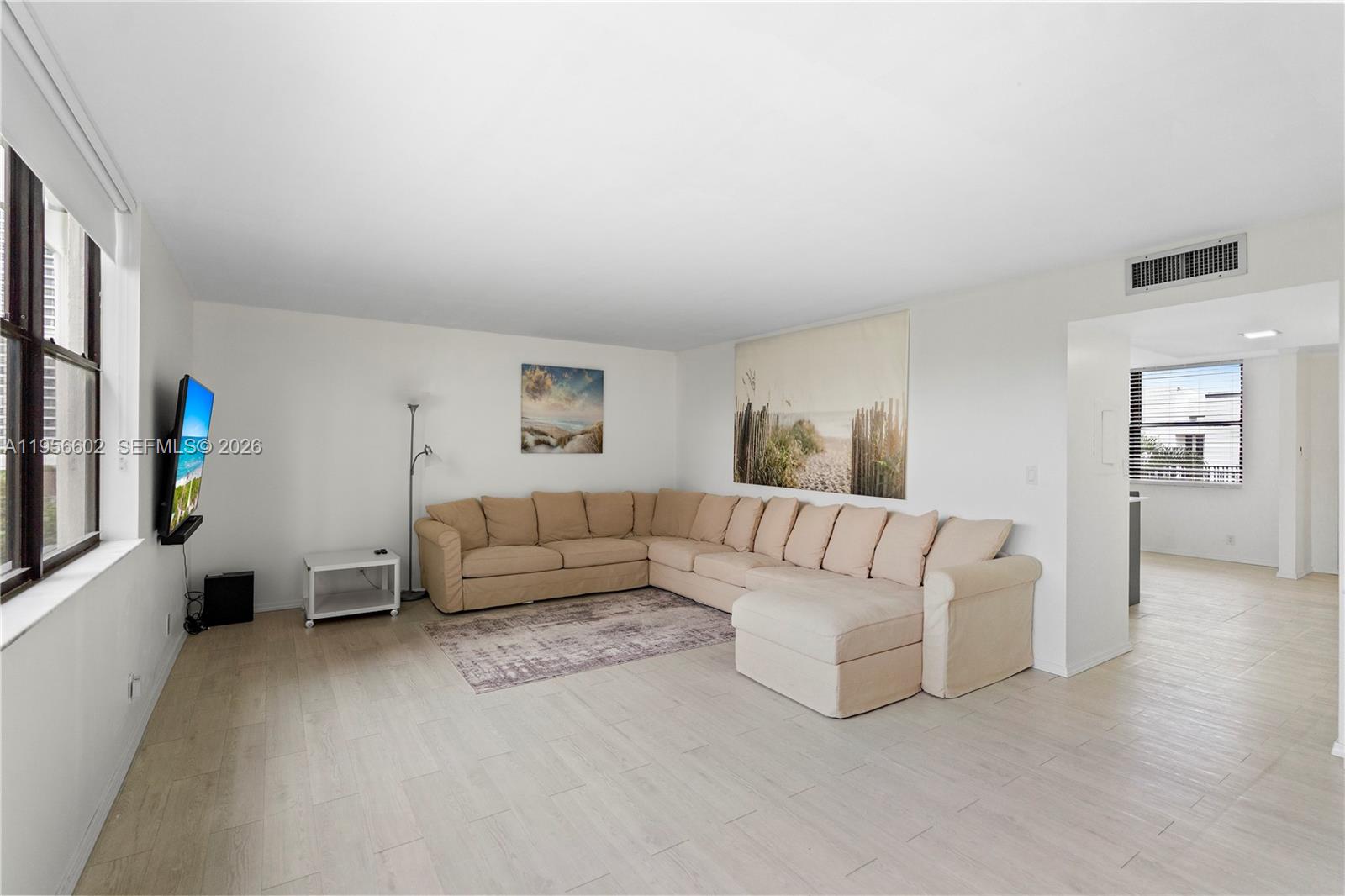 SOUTHVIEW AT AVENTURA CON - Residential