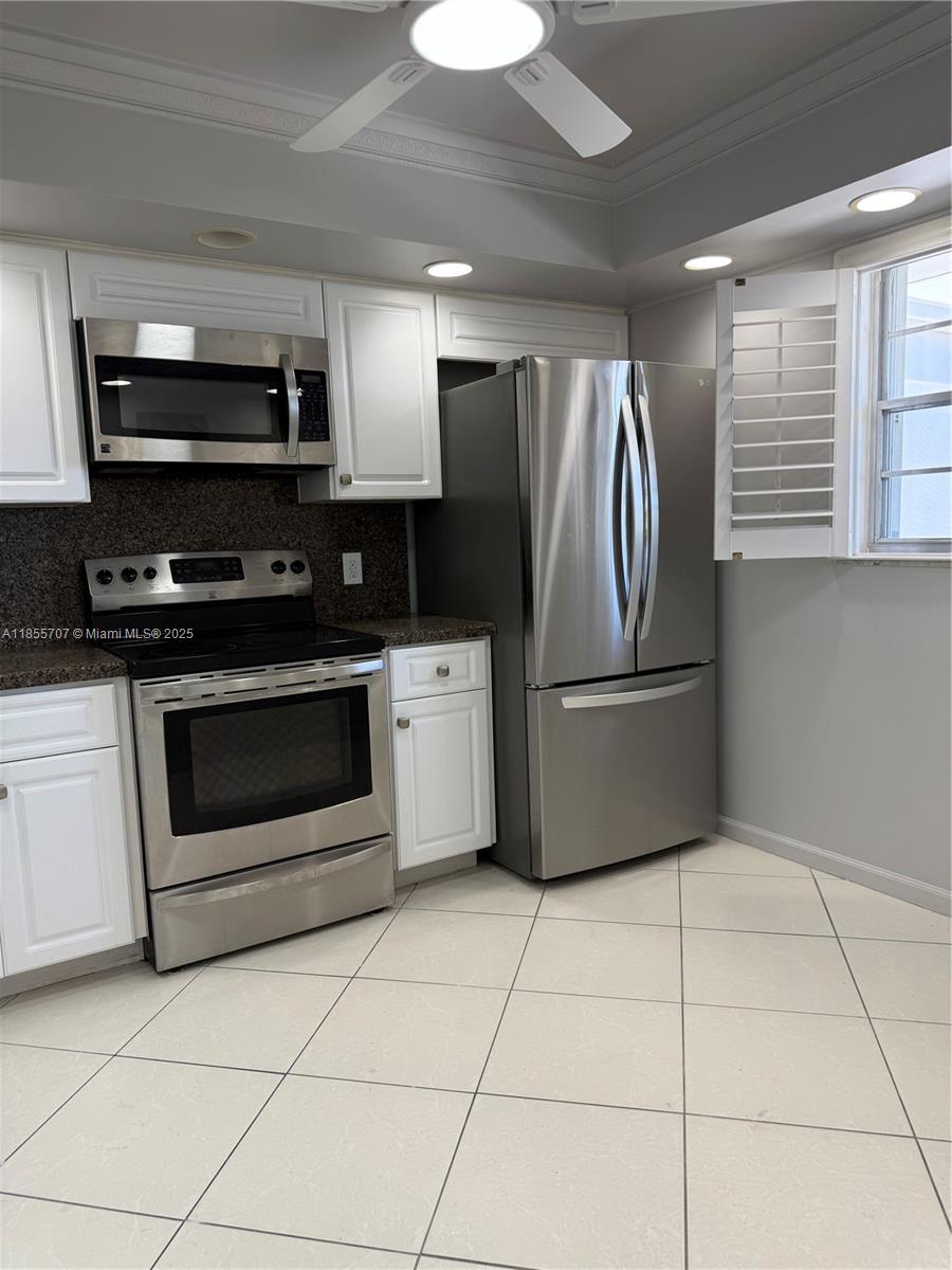 Atlantis Sherbrooke Villa - Residential Lease