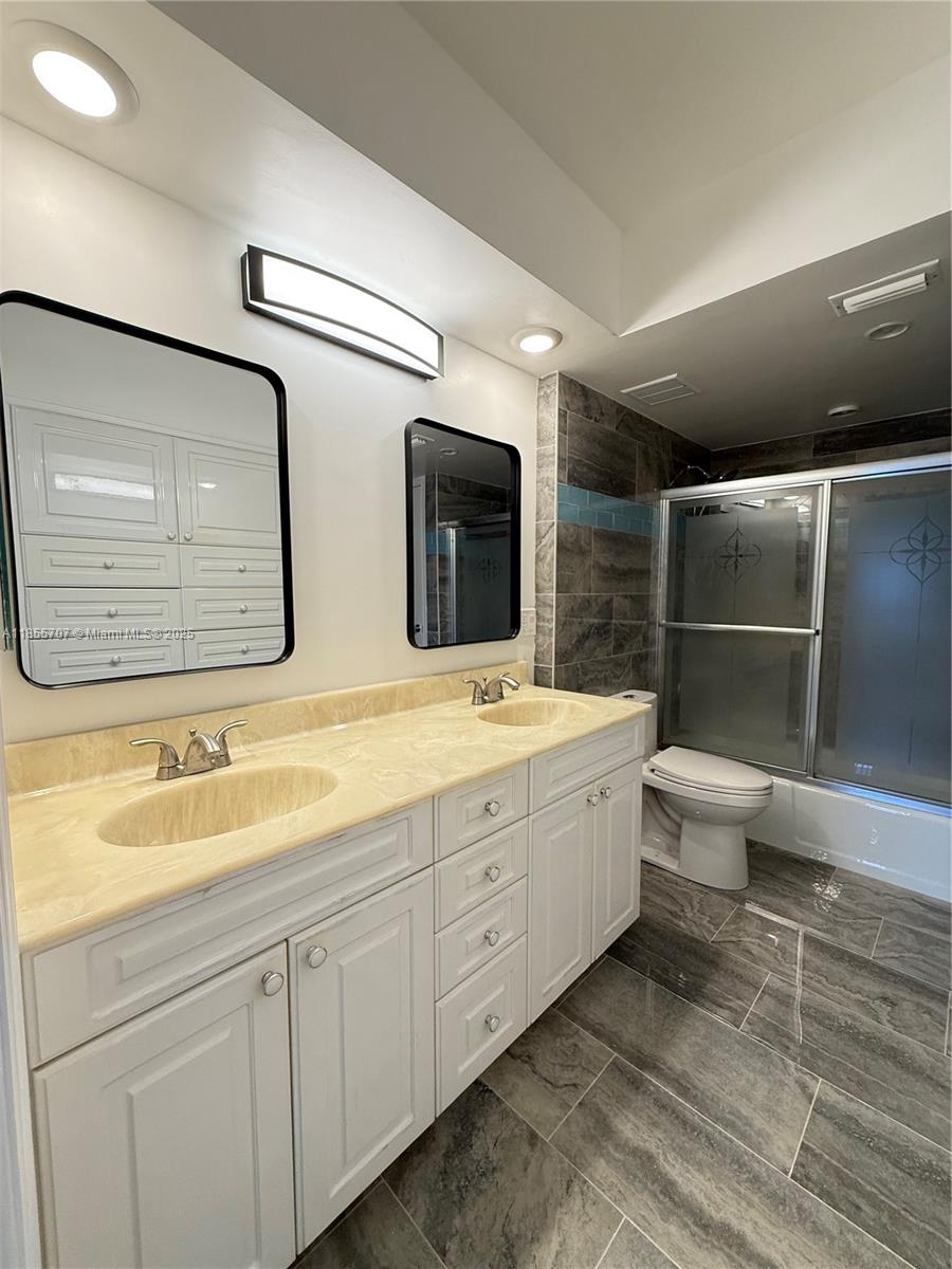 Atlantis Sherbrooke Villa - Residential Lease