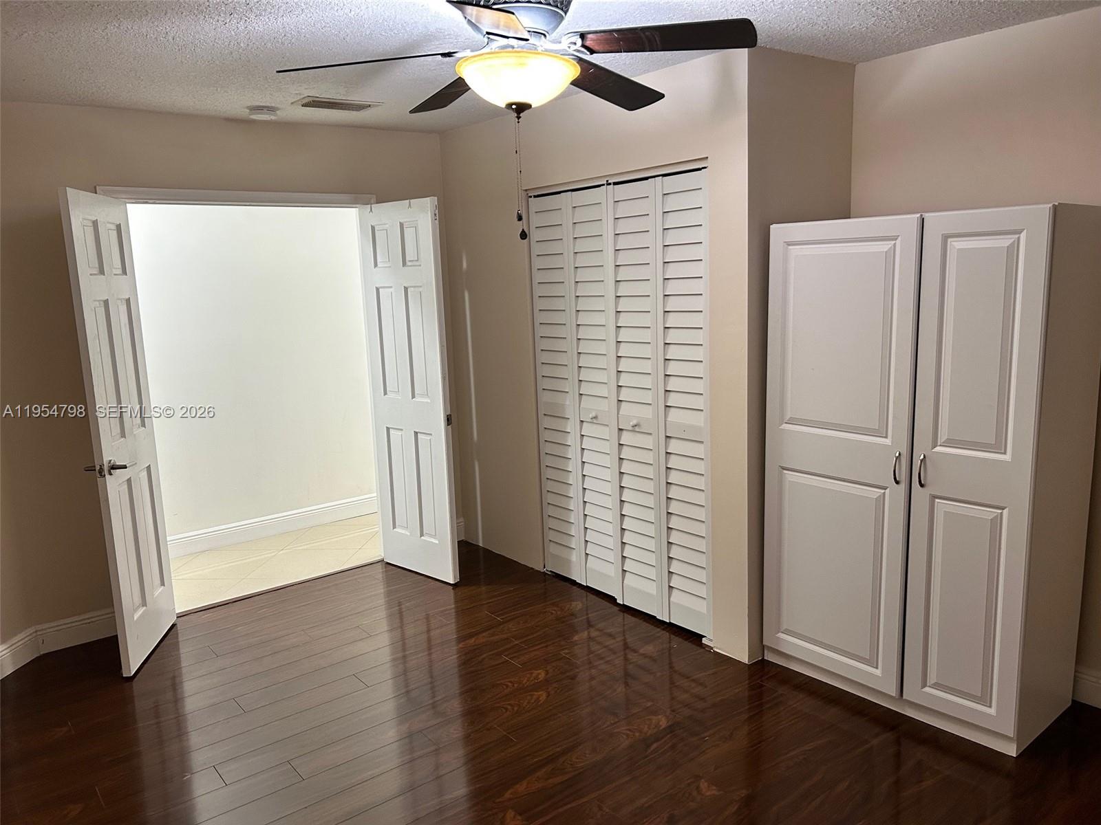 SPRINGTREE LAKES - Residential Lease