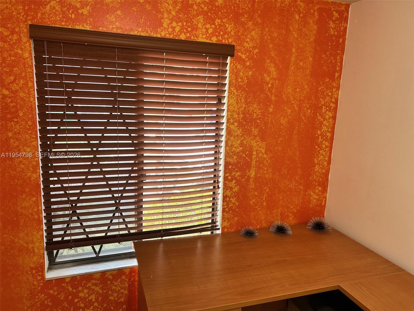 SPRINGTREE LAKES - Residential Lease