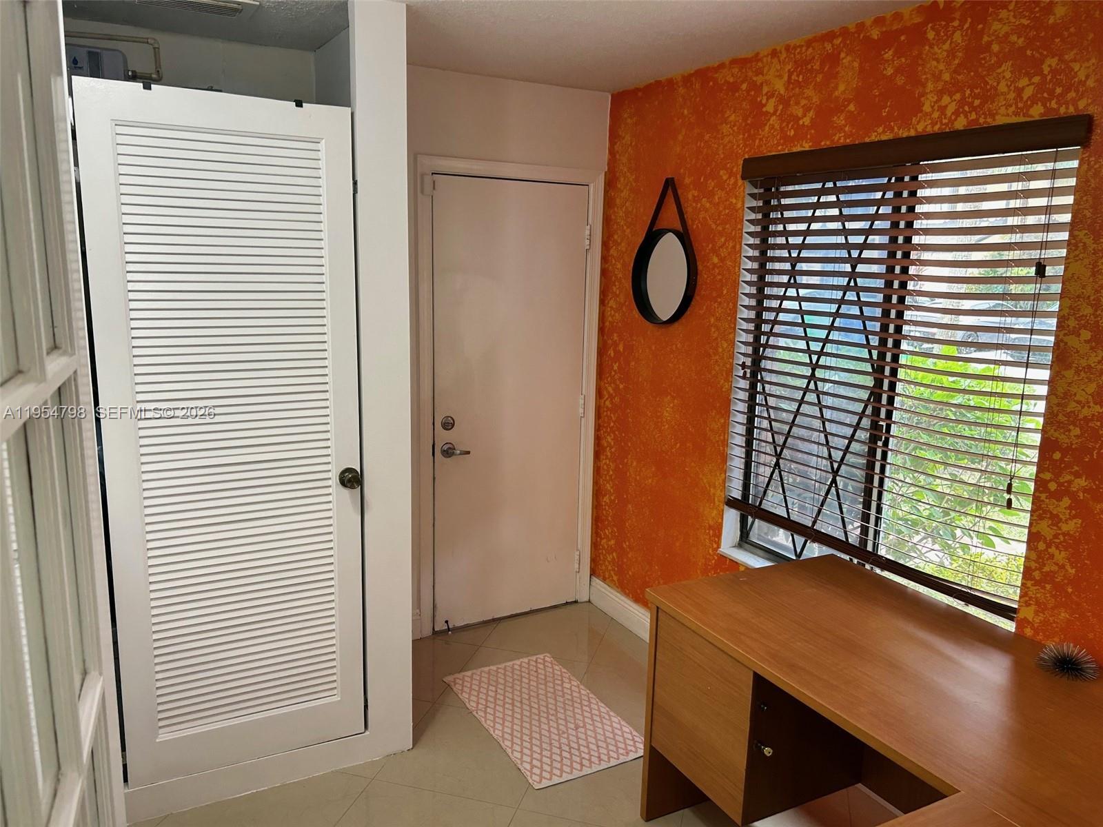 SPRINGTREE LAKES - Residential Lease