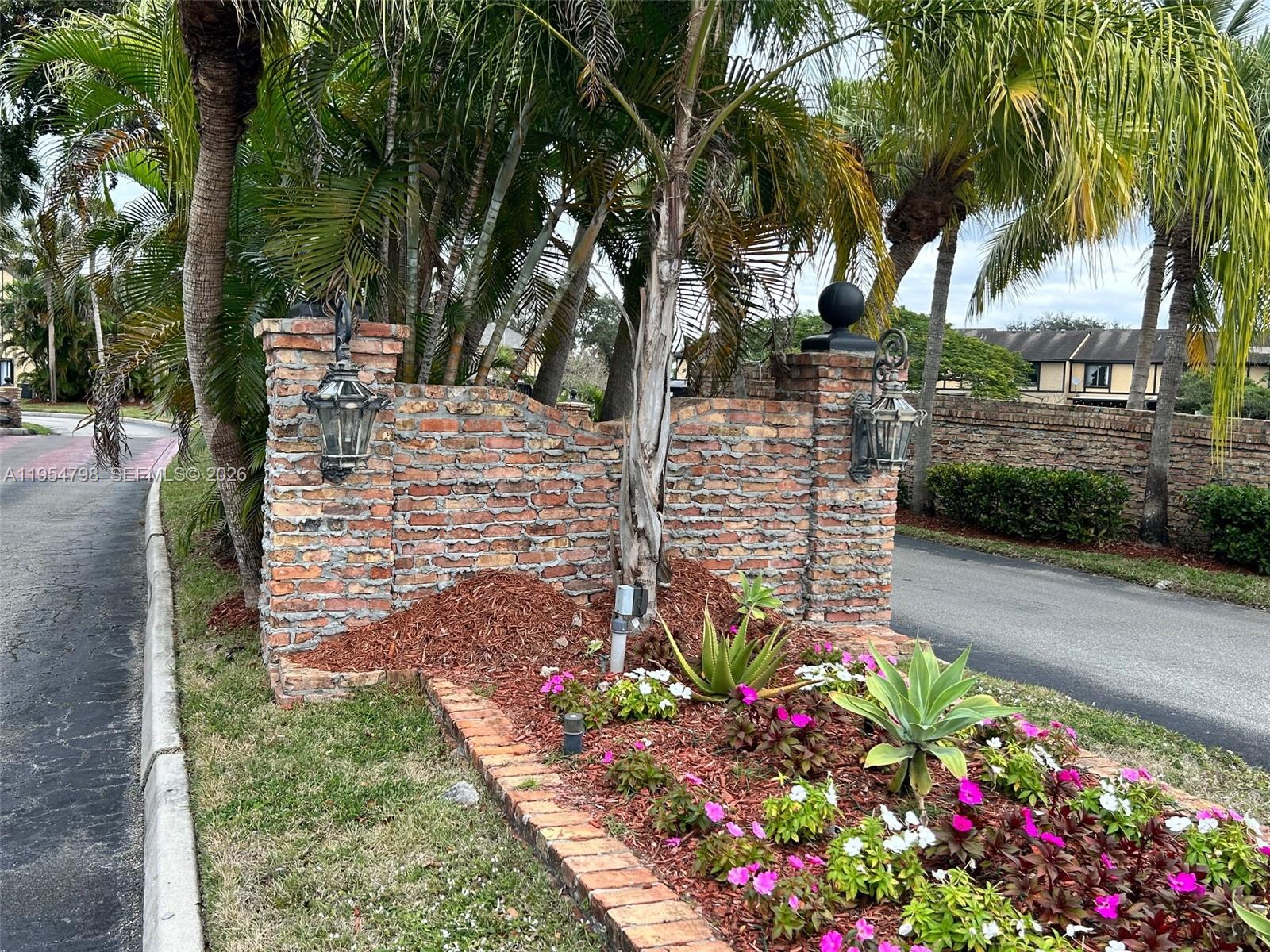 SPRINGTREE LAKES - Residential Lease