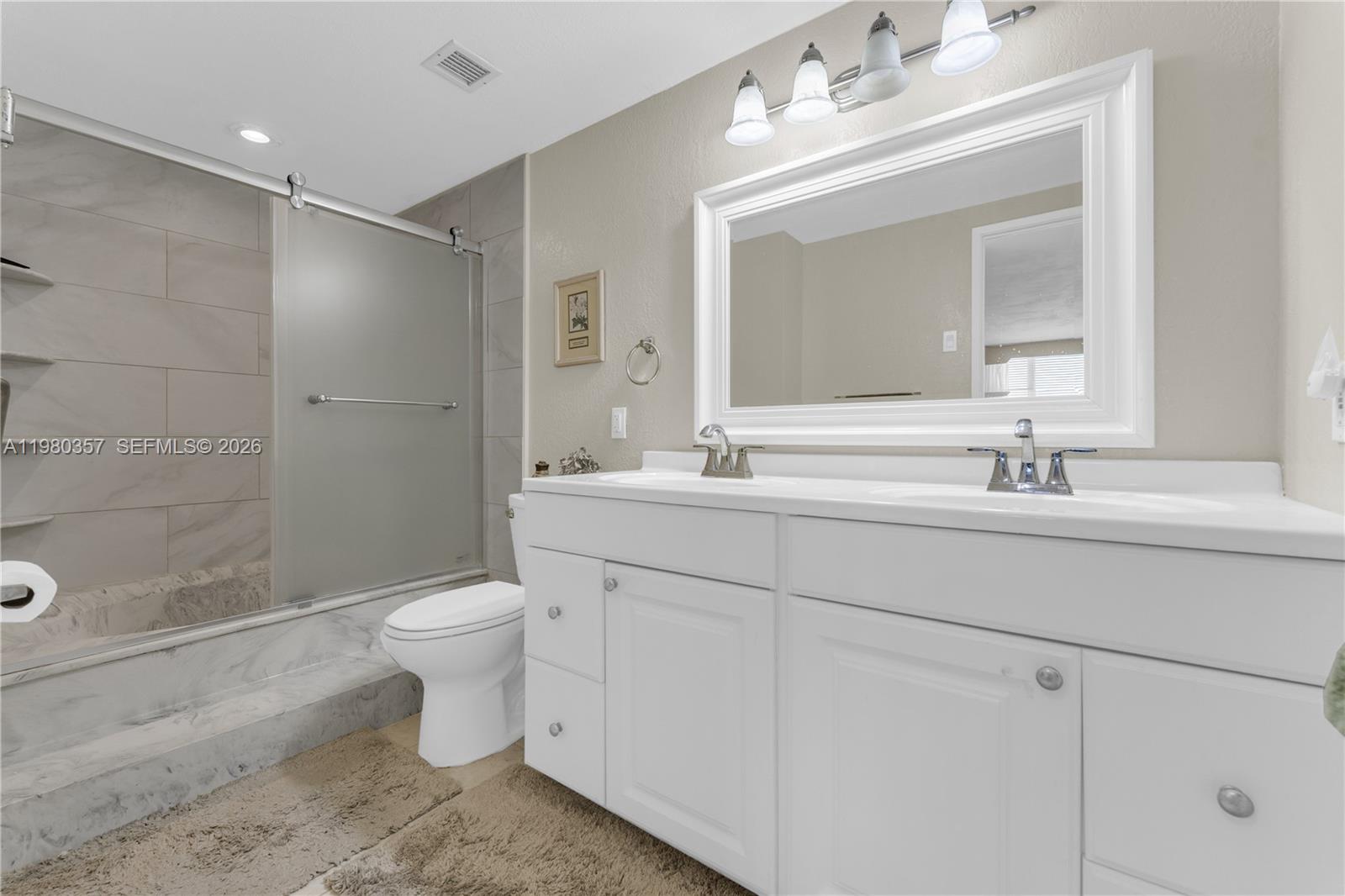 HILLCREST EAST NO 25 COND - Residential