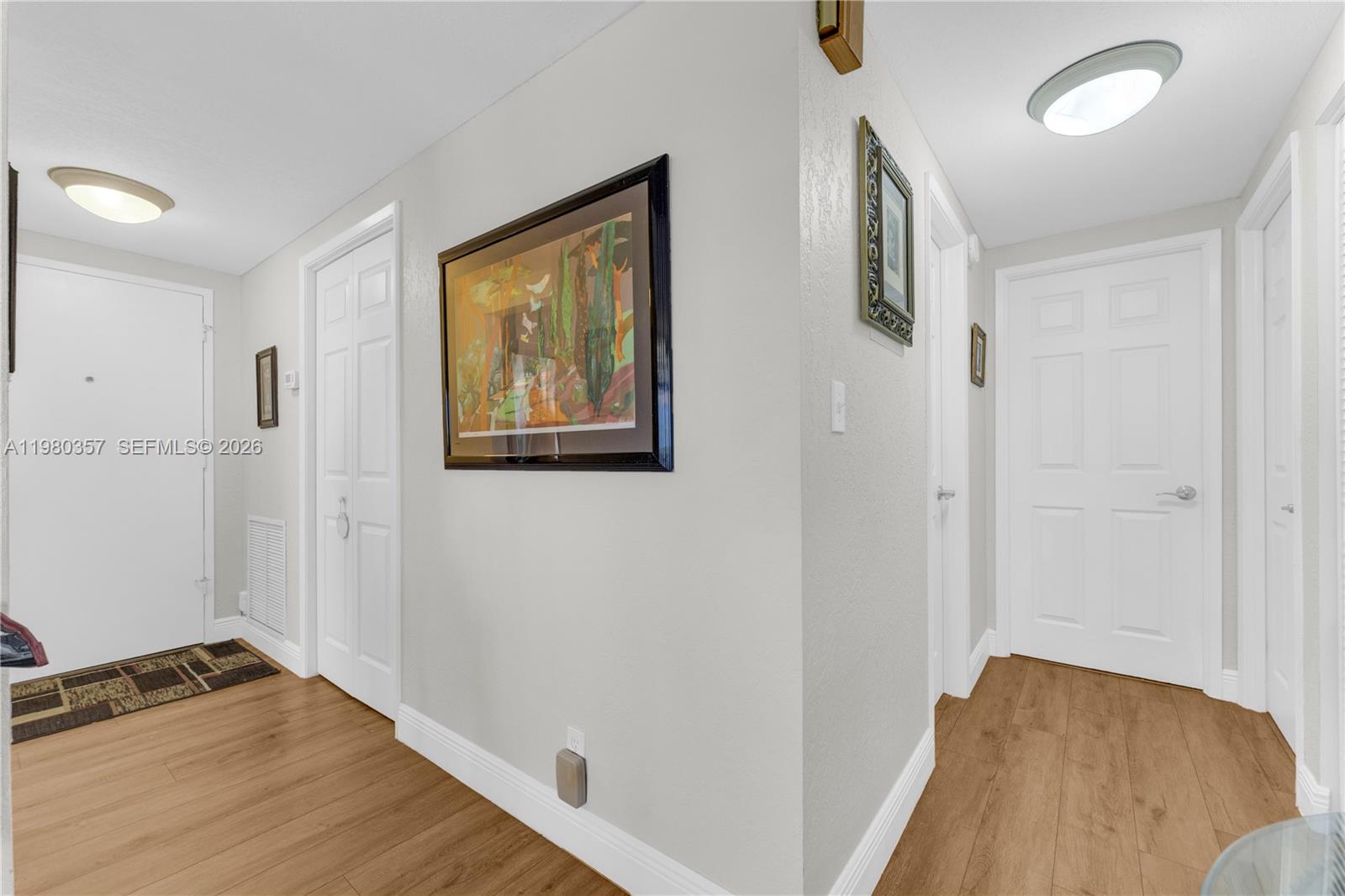 HILLCREST EAST NO 25 COND - Residential