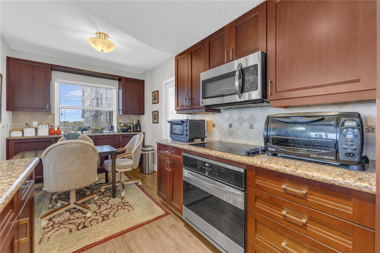 HILLCREST EAST NO 25 COND - Residential