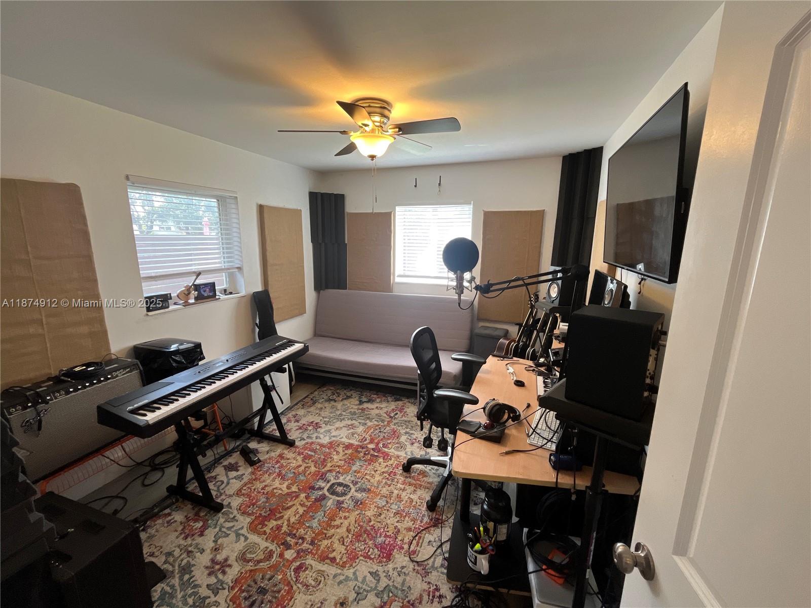 PATTERSON PARK 1ST ADD - Residential Lease