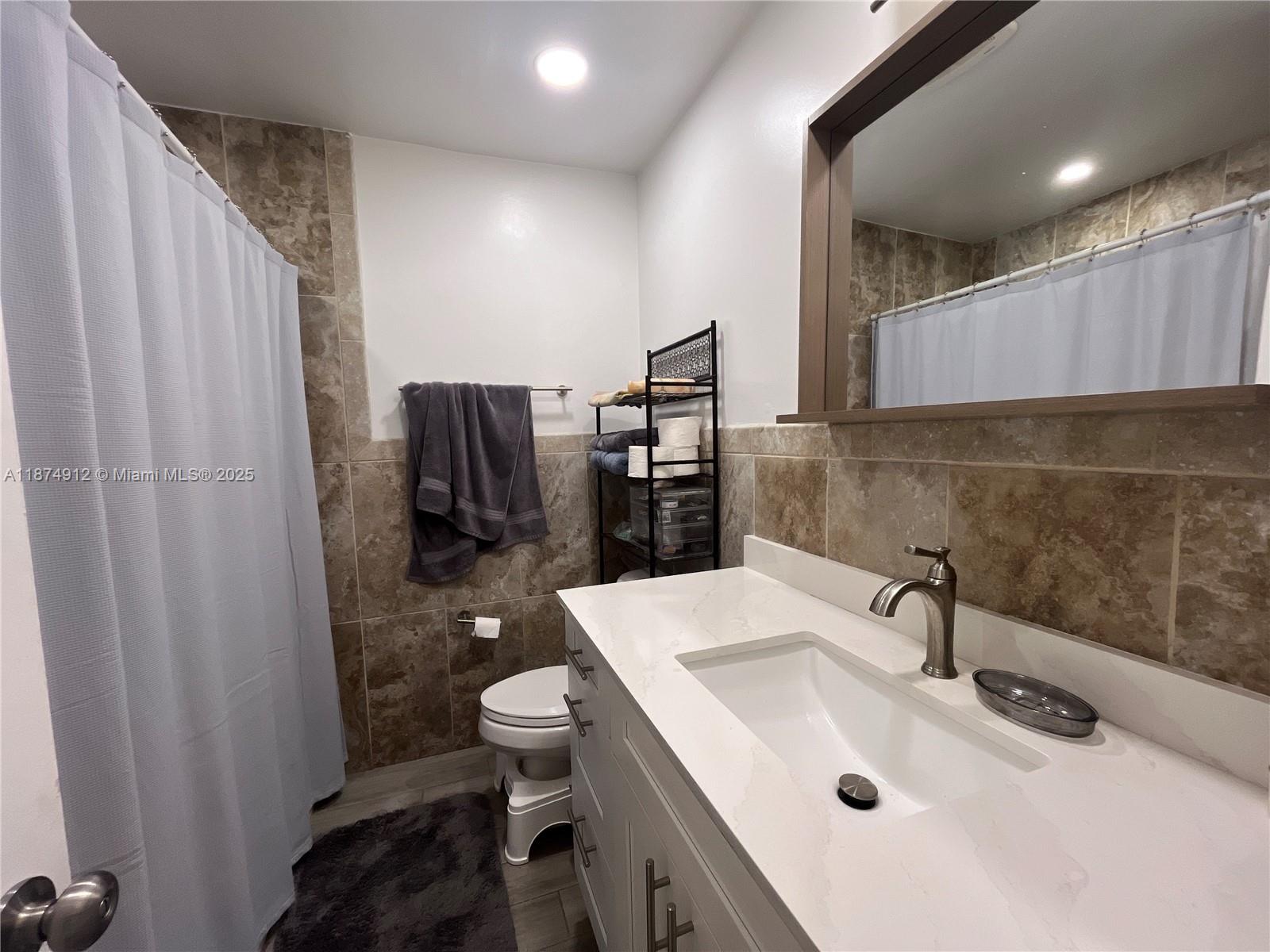 PATTERSON PARK 1ST ADD - Residential Lease