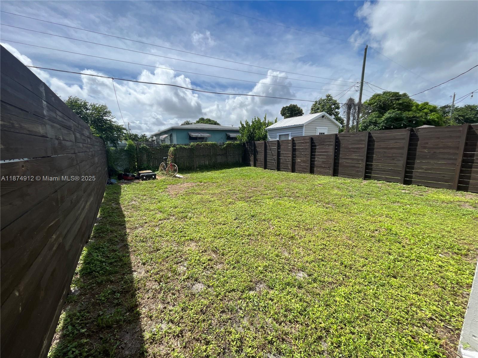 PATTERSON PARK 1ST ADD - Residential Lease