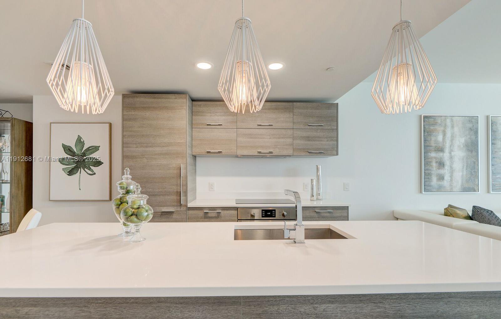 PARAISO BAY CONDO - Residential Lease