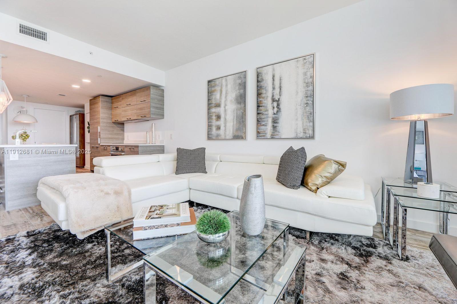 PARAISO BAY CONDO - Residential Lease