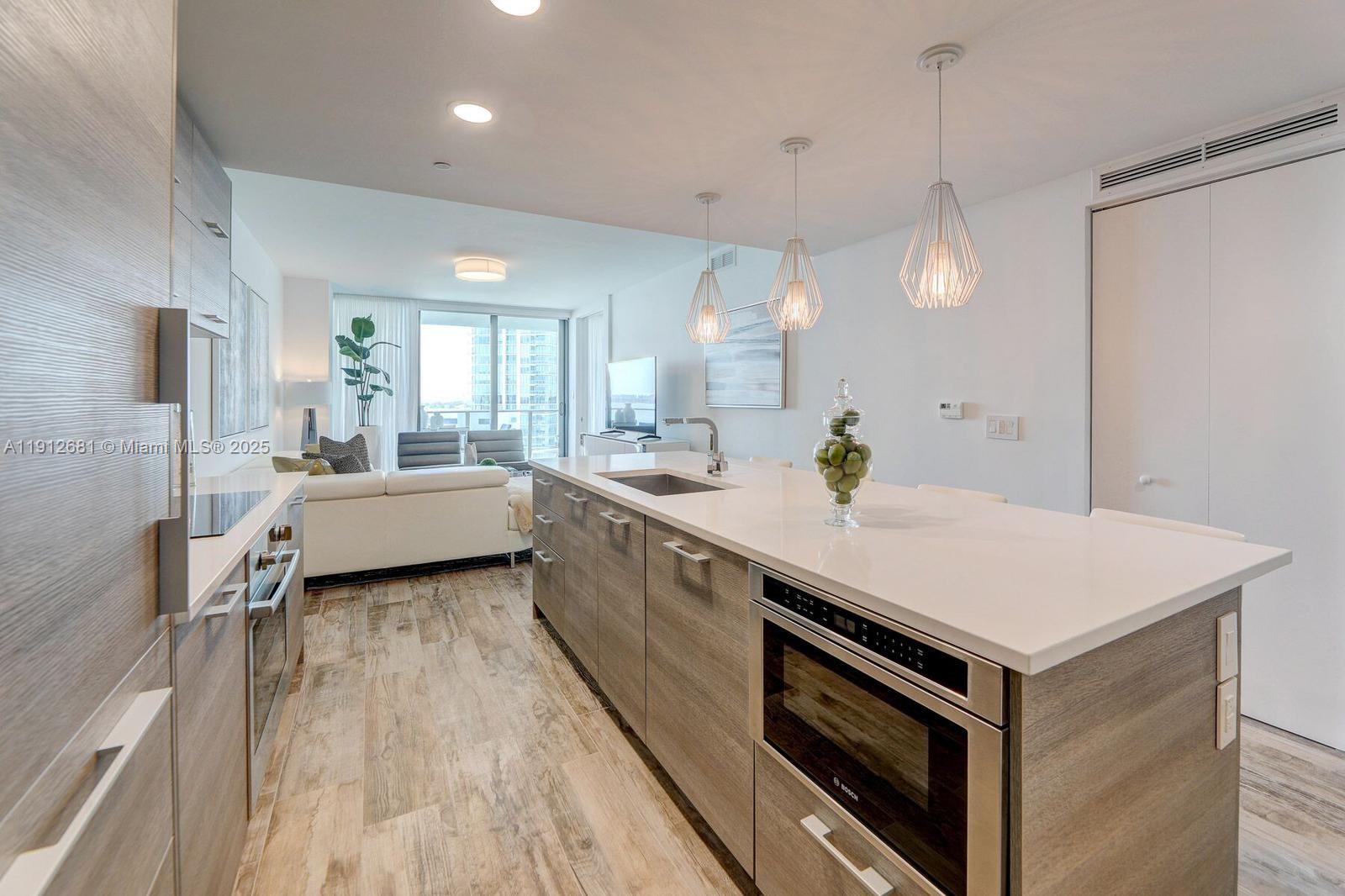 PARAISO BAY CONDO - Residential Lease