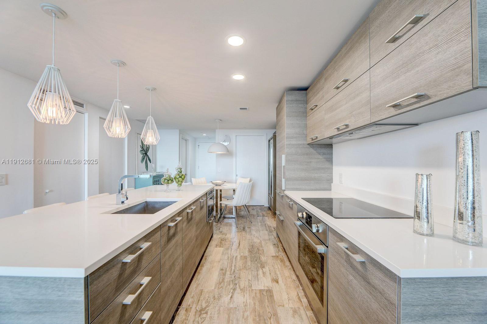 PARAISO BAY CONDO - Residential Lease