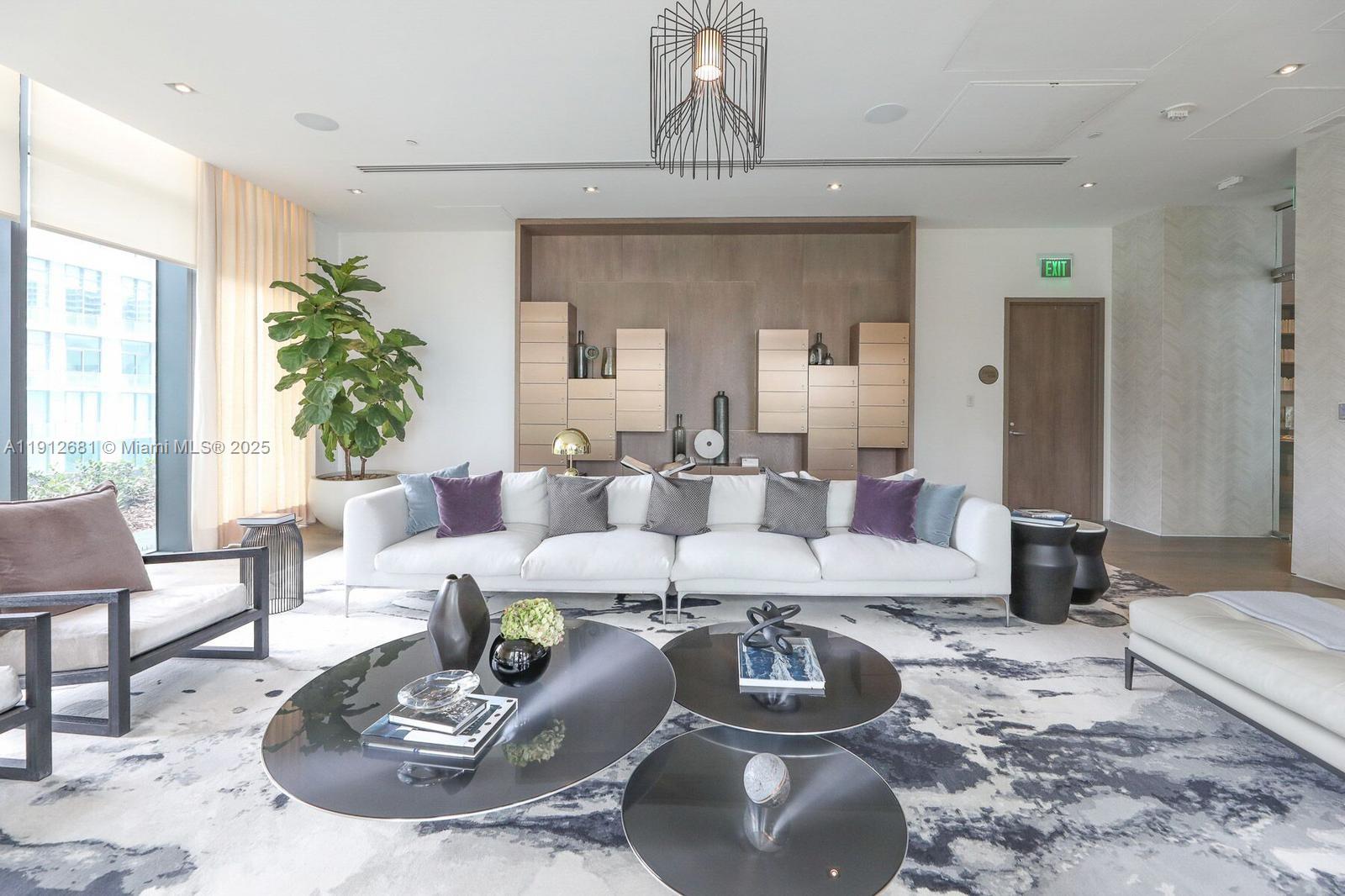 PARAISO BAY CONDO - Residential Lease