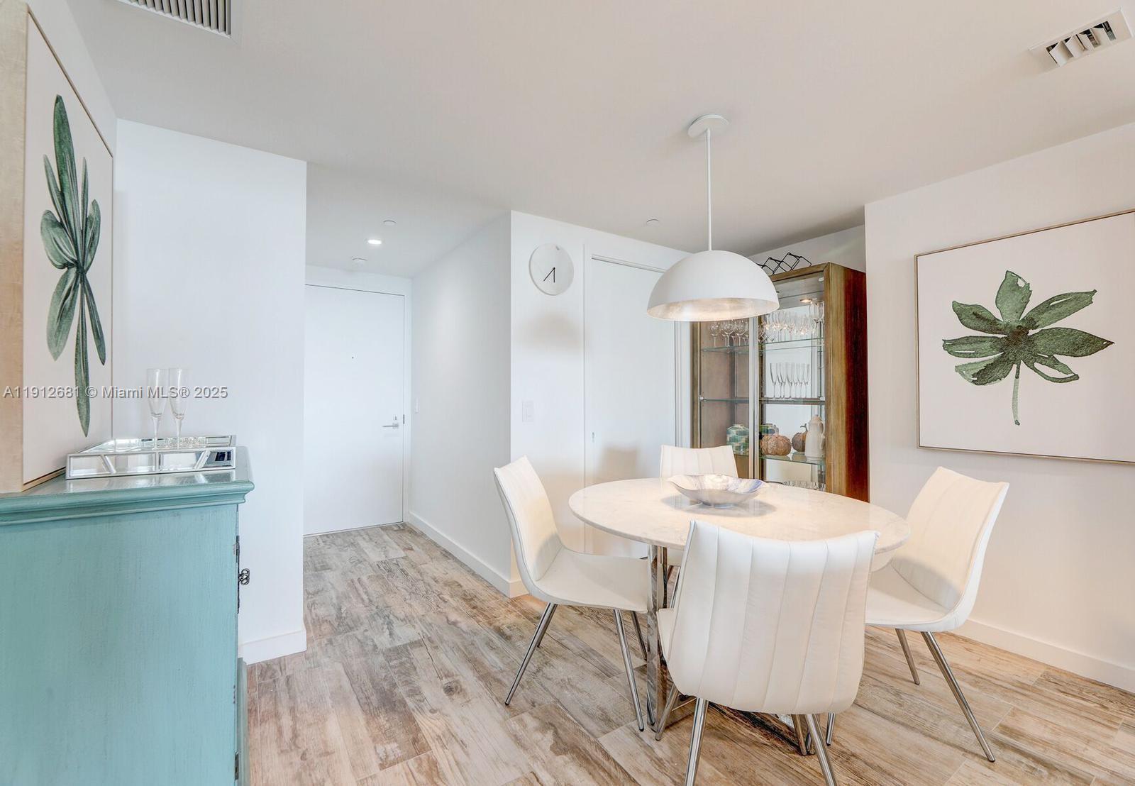 PARAISO BAY CONDO - Residential Lease