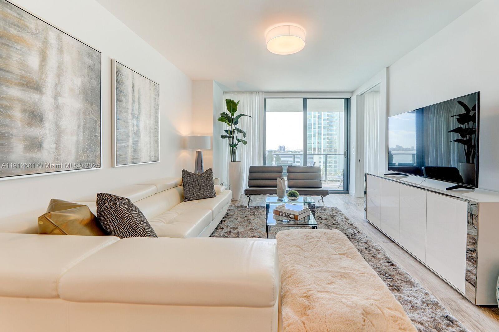 PARAISO BAY CONDO - Residential Lease