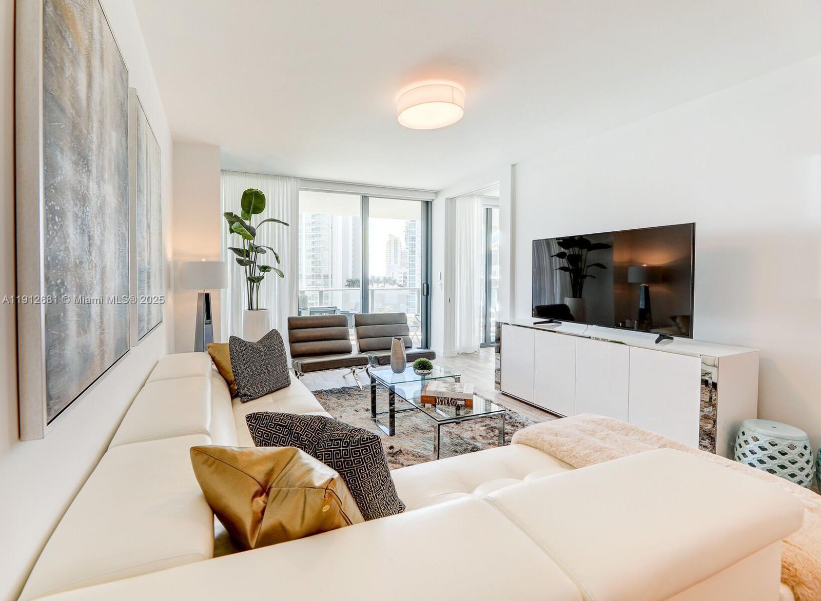 PARAISO BAY CONDO - Residential Lease