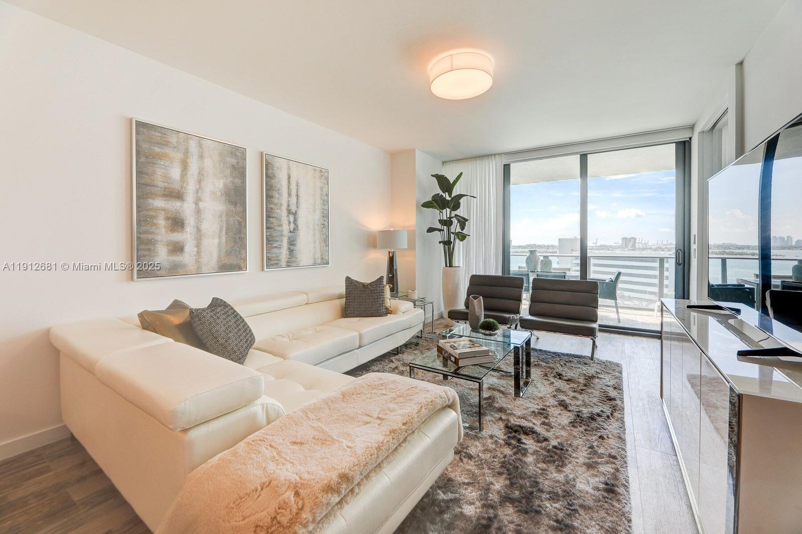 PARAISO BAY CONDO - Residential Lease