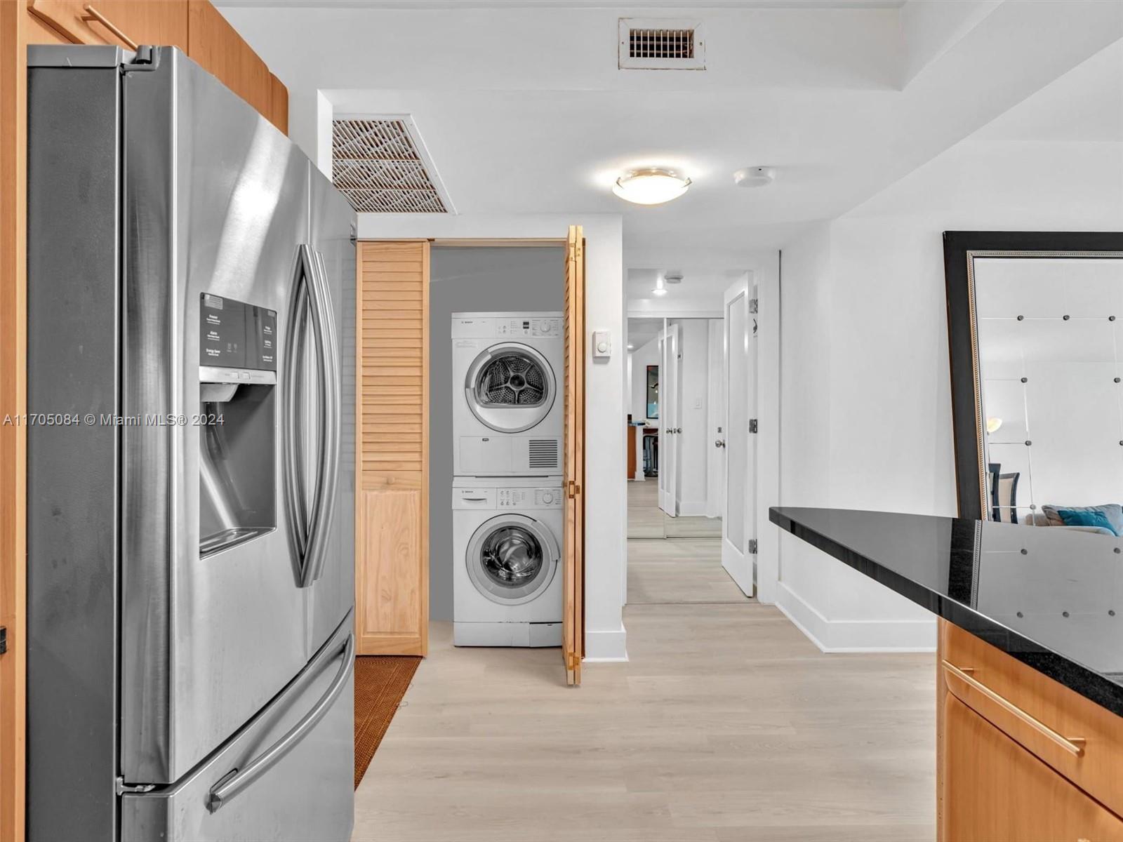 RONEY PALACE CONDO - Residential