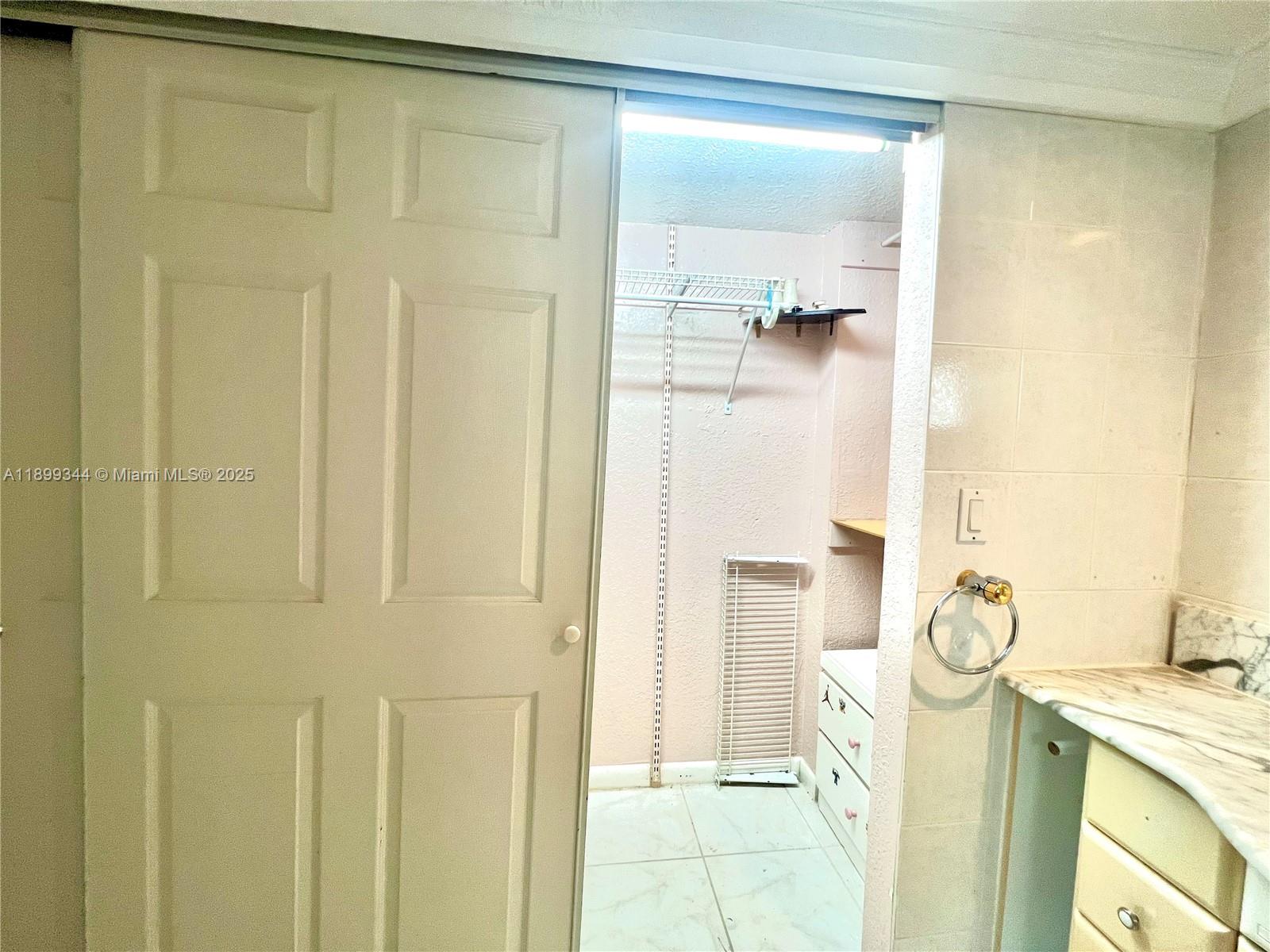 VISTA DEL LAGO I CONDO - Residential Lease