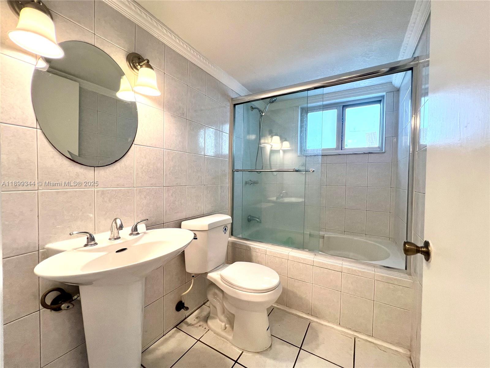 VISTA DEL LAGO I CONDO - Residential Lease