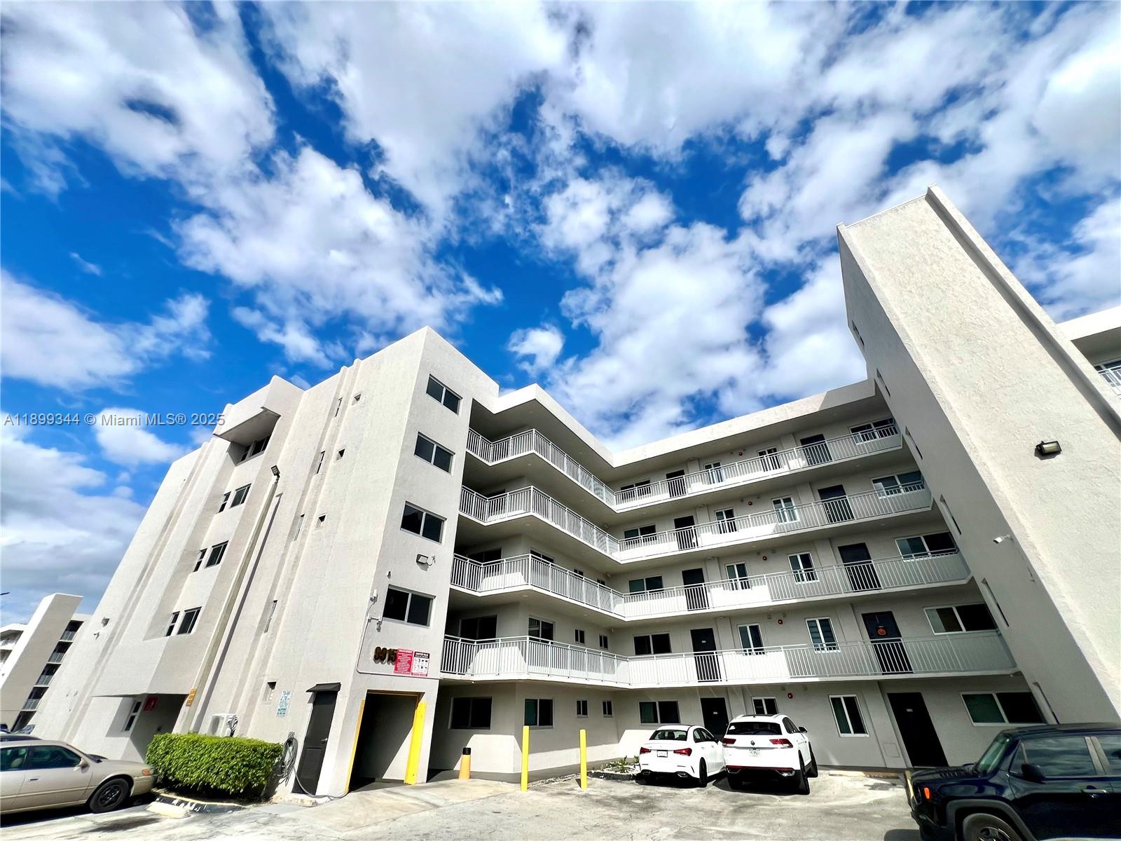 VISTA DEL LAGO I CONDO - Residential Lease