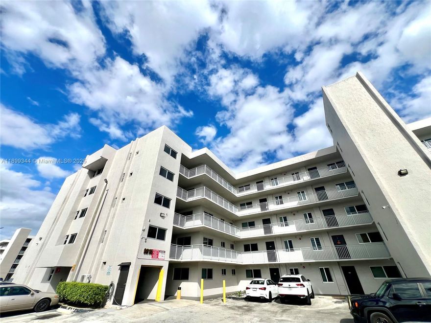 Spacious 2/2 Apartment with Stunning Lake View!Beautiful and spacious unit featuring a large living and dining area with a fantastic lake view. The entire building has been recently remodeled — including new impact windows, modern elevators, and a renovated pool.This gated community is centrally located near top-rated schools, shopping malls, major highways, and great restaurants. Tile floors throughout, washer and dryer inside the unit, and 2 parkings available.
Ready to move in! Schedule your showing today!