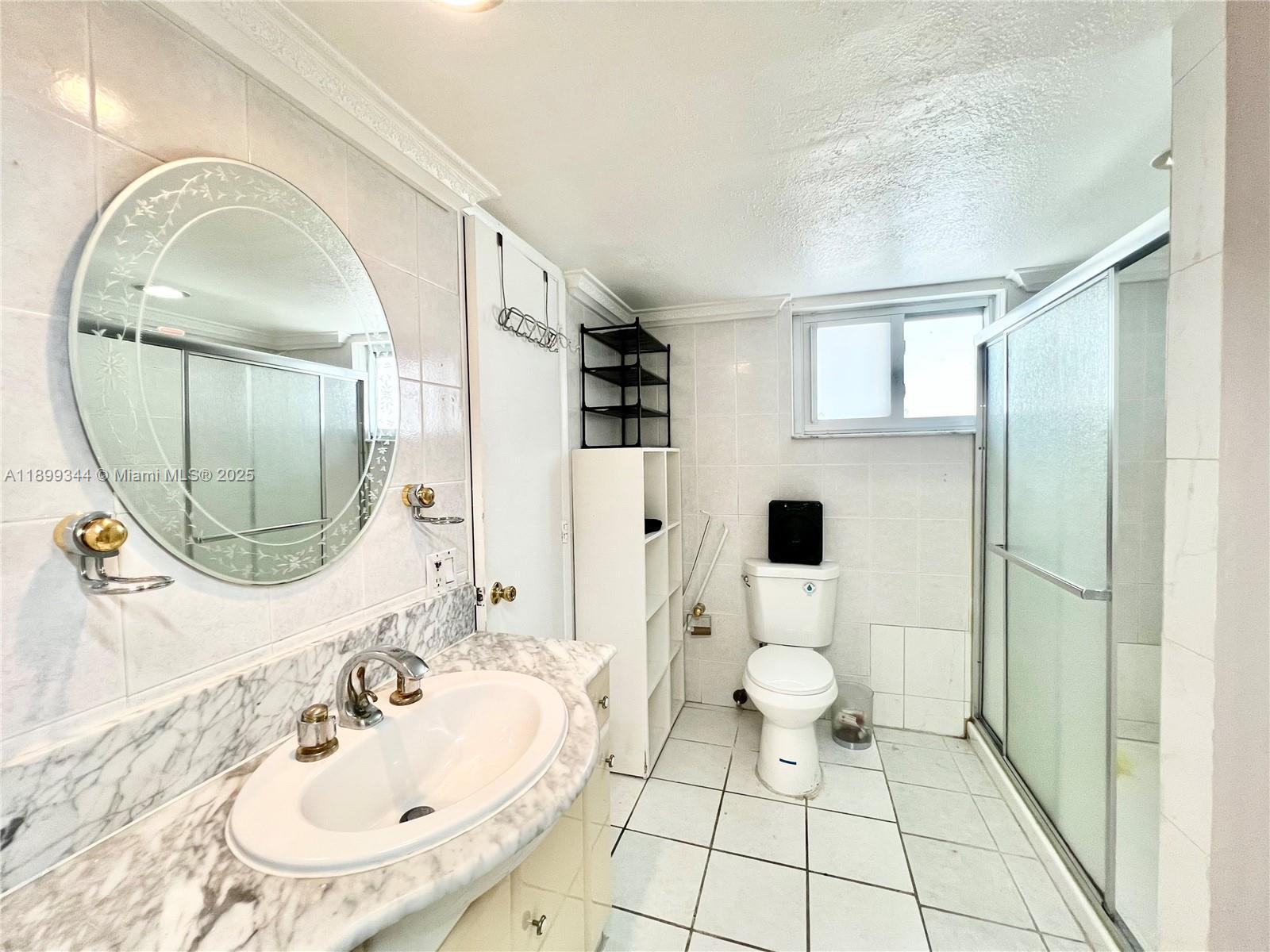 VISTA DEL LAGO I CONDO - Residential Lease