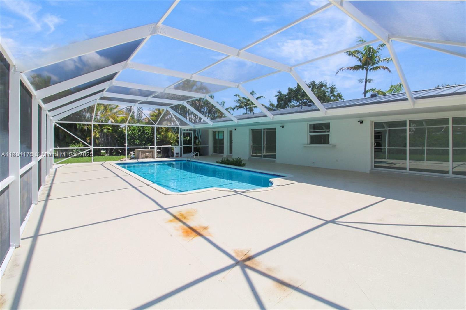 MALBROOK - Residential