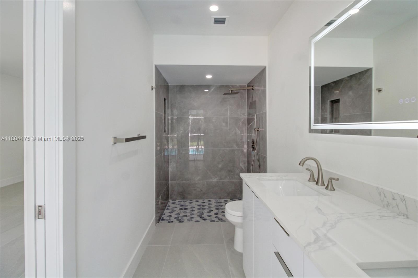 MALBROOK - Residential