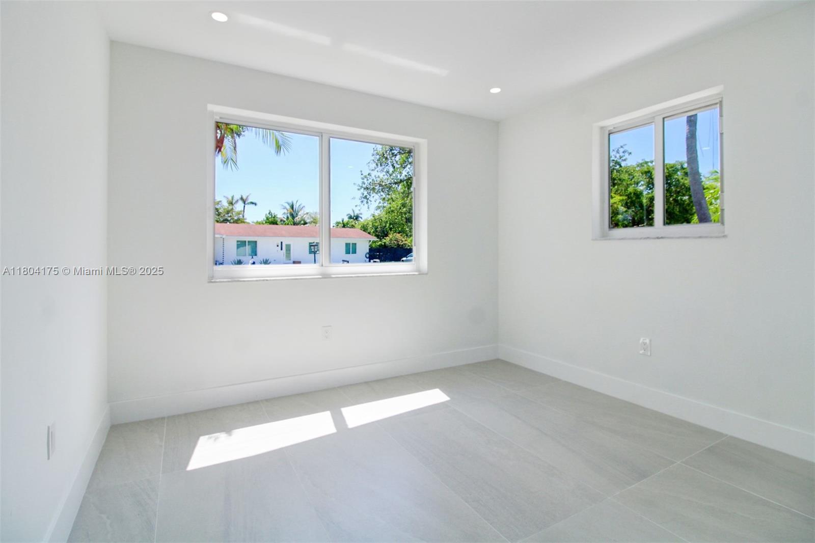 MALBROOK - Residential