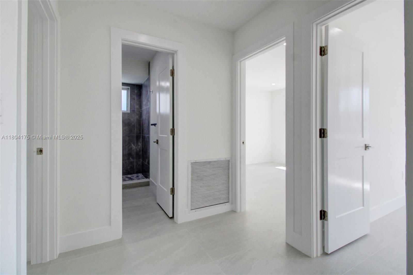 MALBROOK - Residential