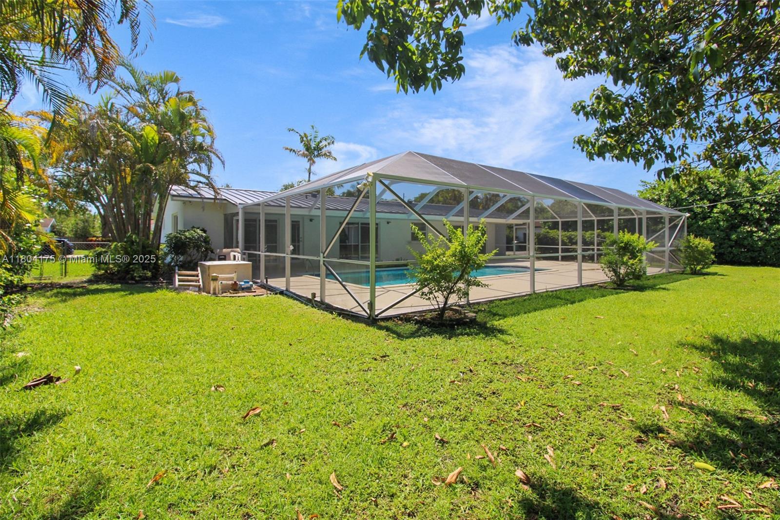 MALBROOK - Residential