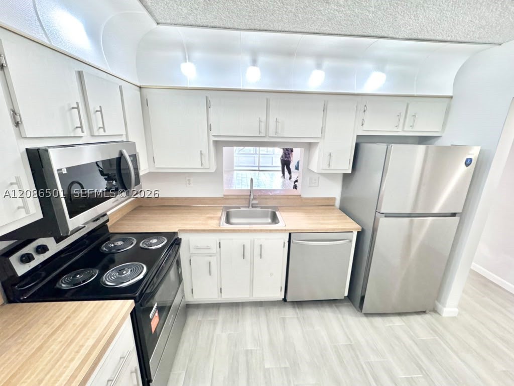 1800 SW 81st Ave 1204, North Lauderdale FL 33068