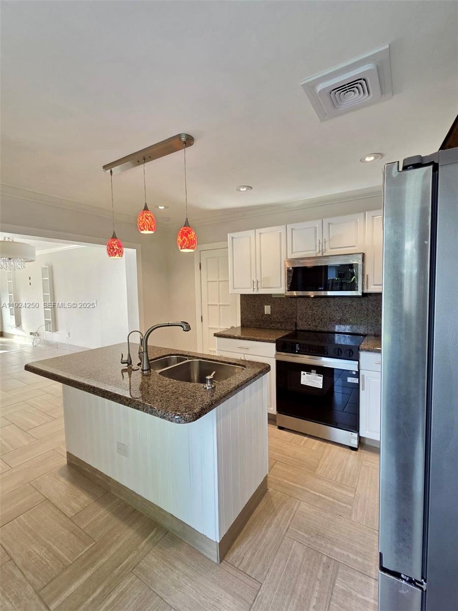 NORTH ANDREWS GARDENS 2ND - Residential