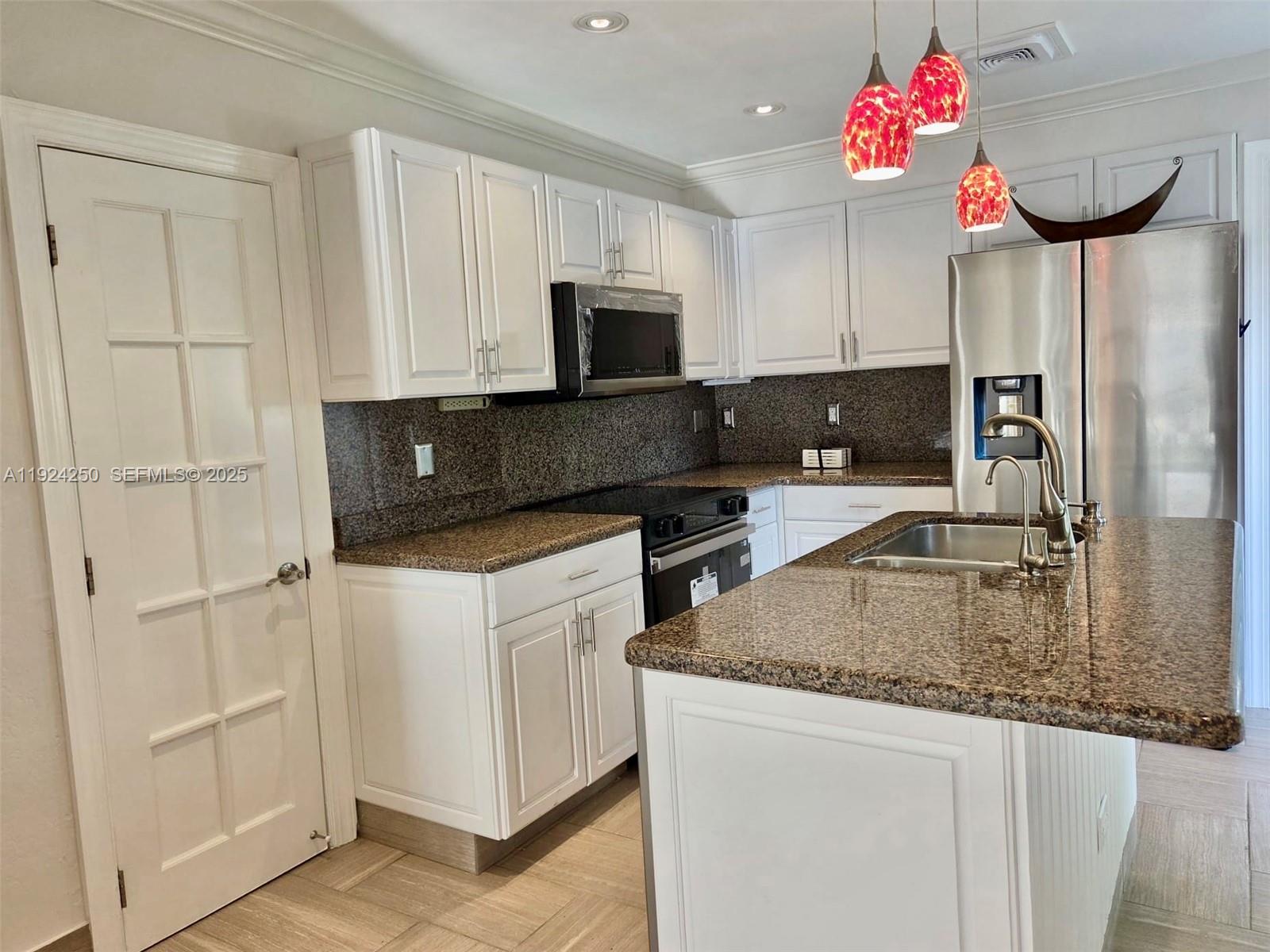 NORTH ANDREWS GARDENS 2ND - Residential