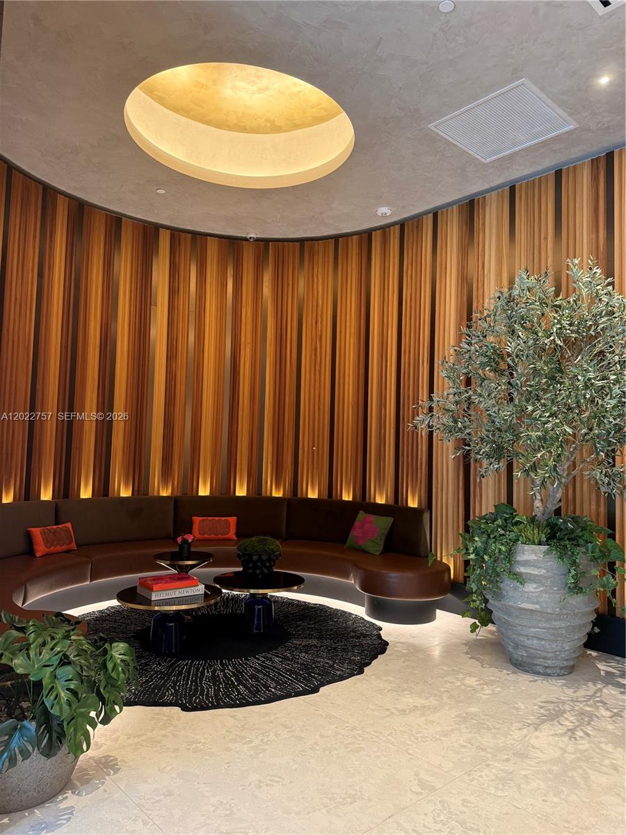 Eleven Hotel & Residences - Residential