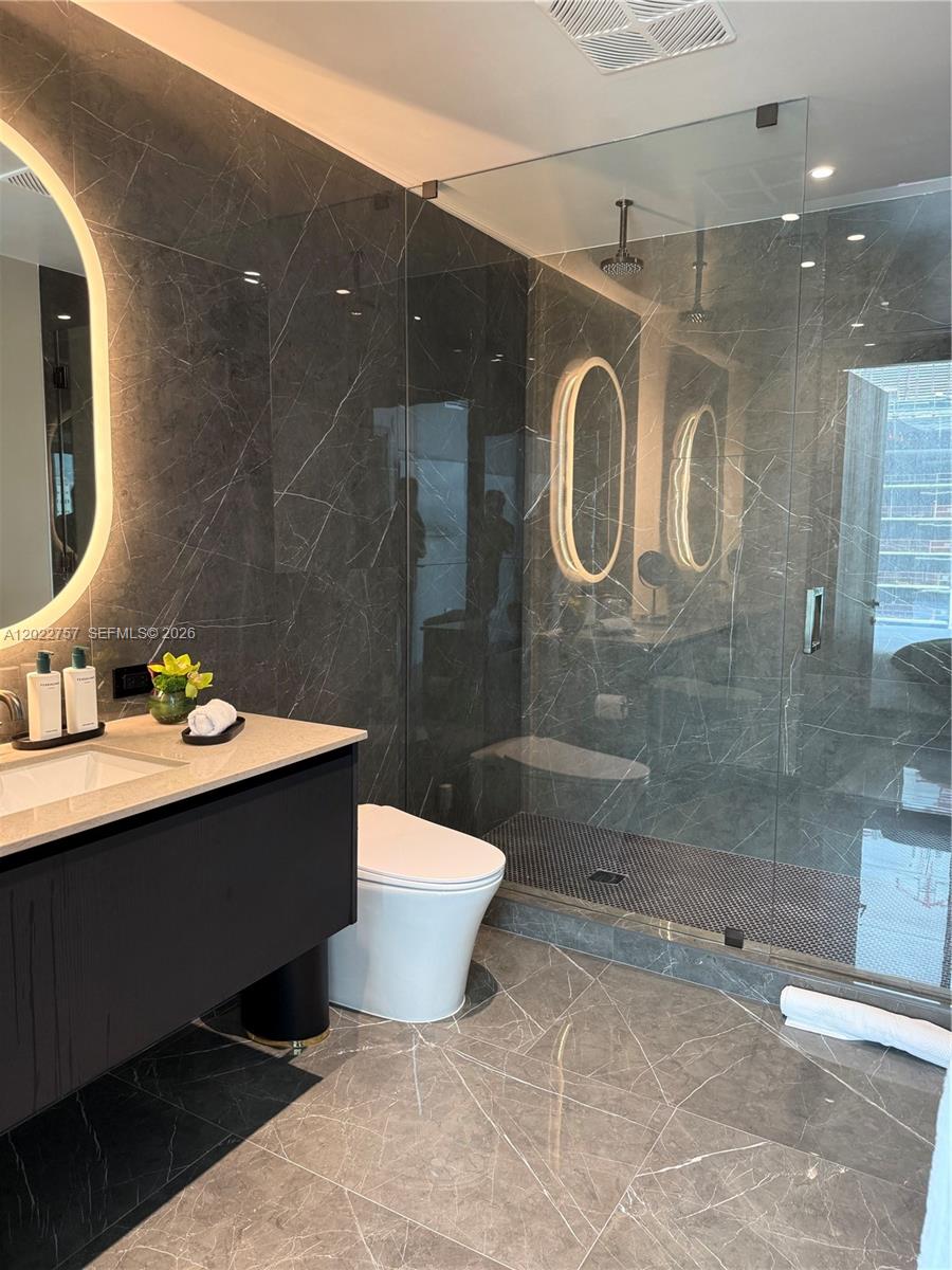 Eleven Hotel & Residences - Residential