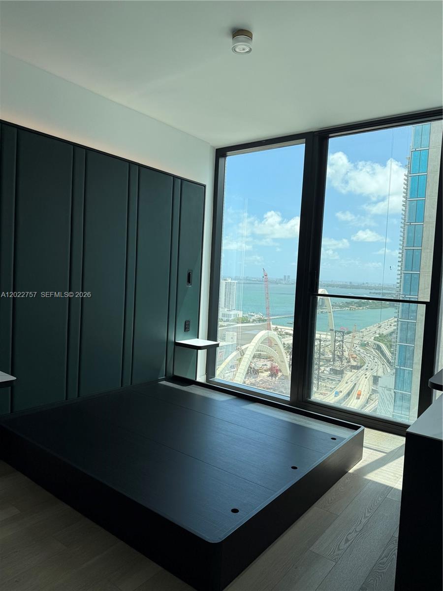 Eleven Hotel & Residences - Residential