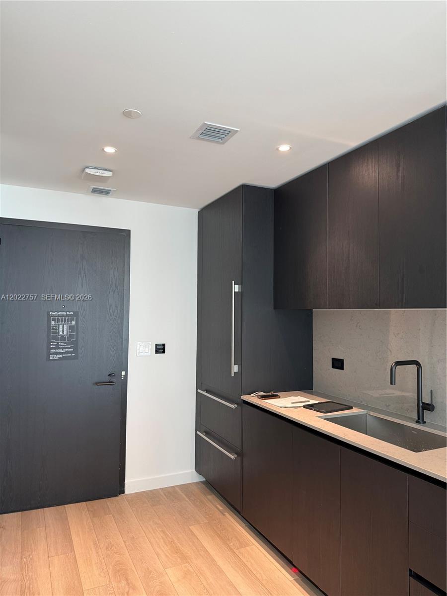 Eleven Hotel & Residences - Residential