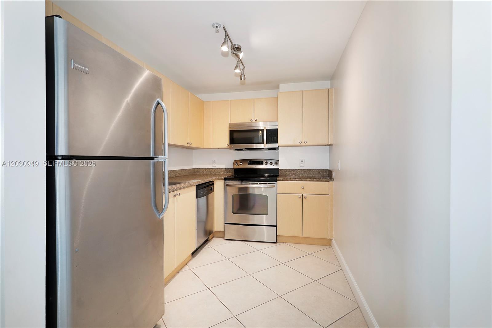 2280 SW 32nd Ave 605
