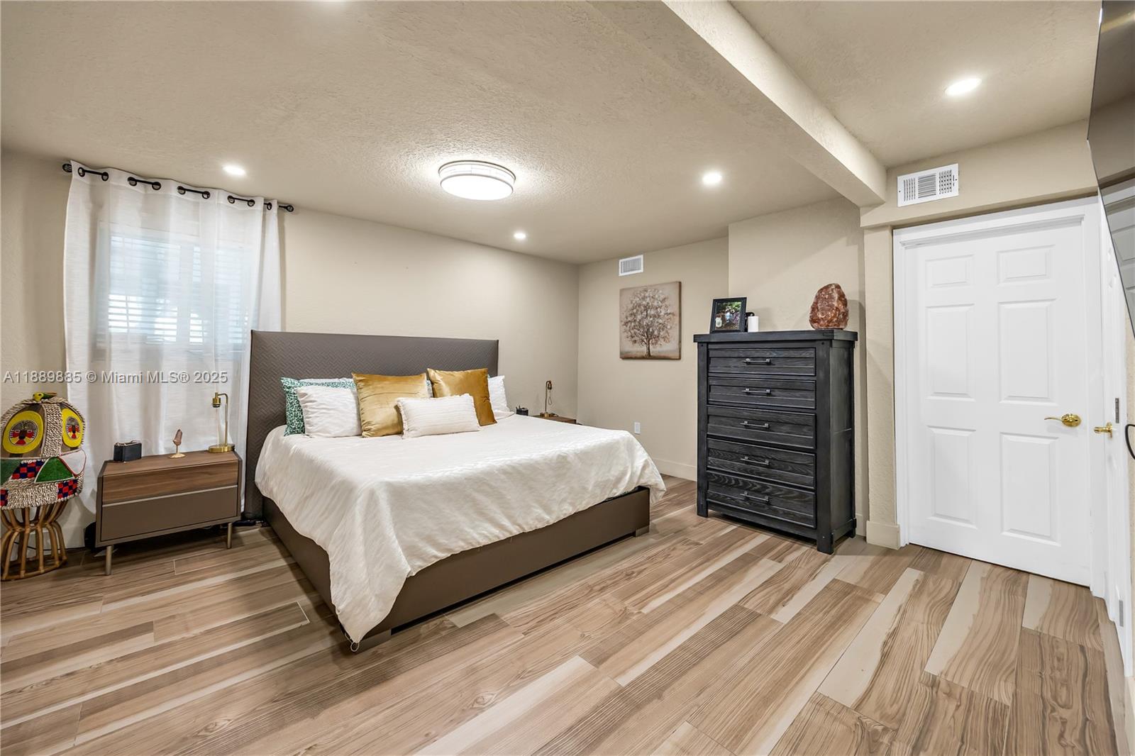 R J CLARK MANOR - Residential