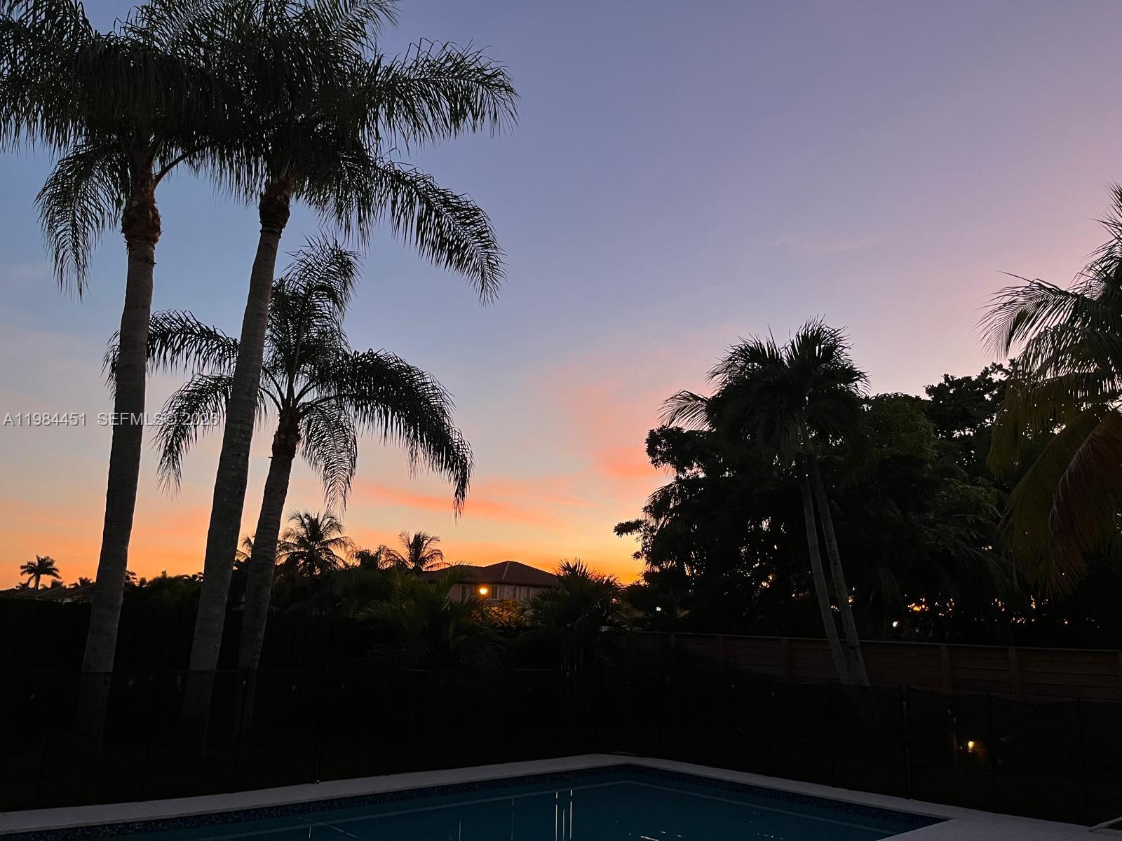 CRESTVIEW LAKES - Residential