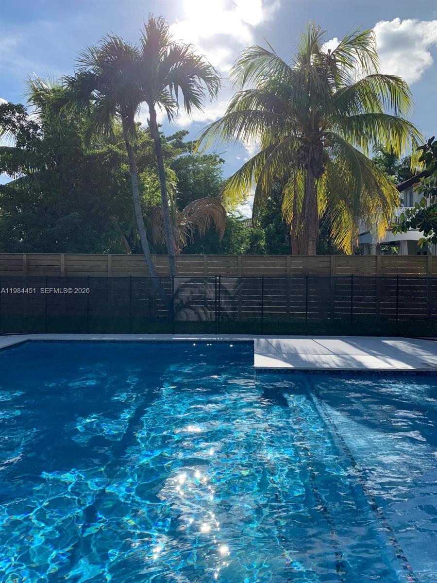 CRESTVIEW LAKES - Residential